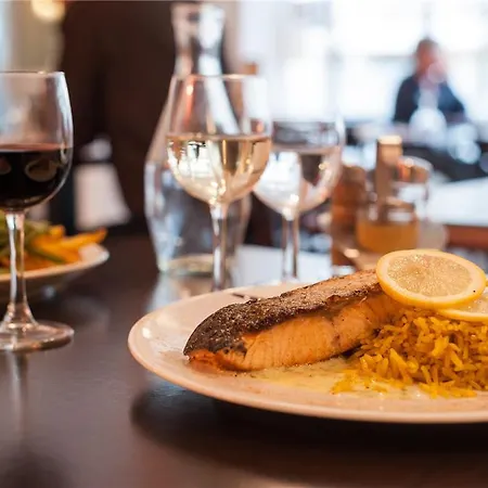 Hotel The Originals City, Le Savoy,