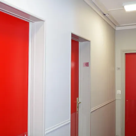 Hotel The Originals City, Le Savoy,