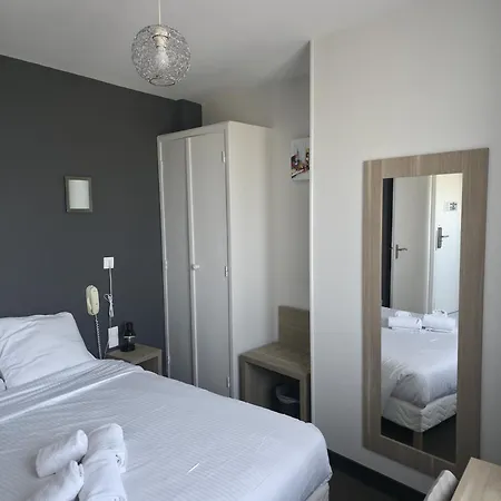 The Originals City, Le Savoy, Otel