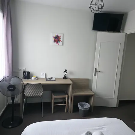 Otel The Originals City, Le Savoy, 3*