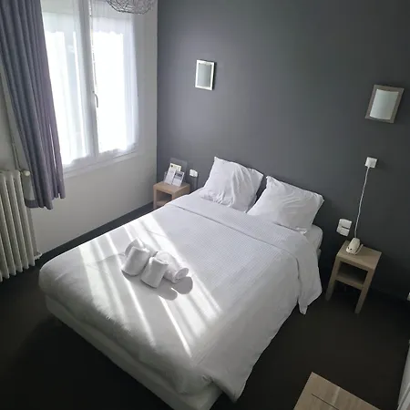 Hotel The Originals City, Le Savoy, 3*