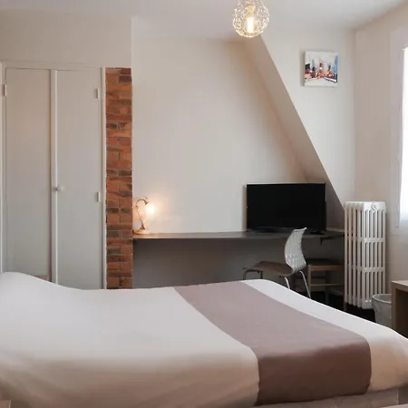 Hotel The Originals City, Le Savoy, 3*