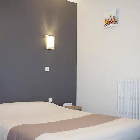 The Originals City, Le Savoy,