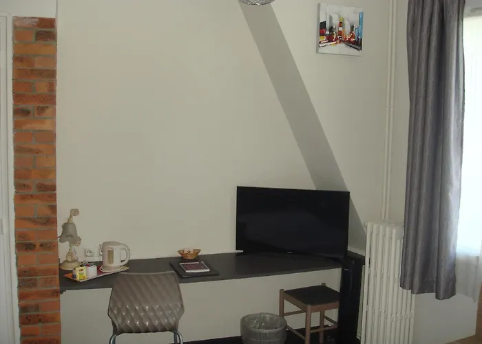 Hotell The Originals City, Le Savoy,