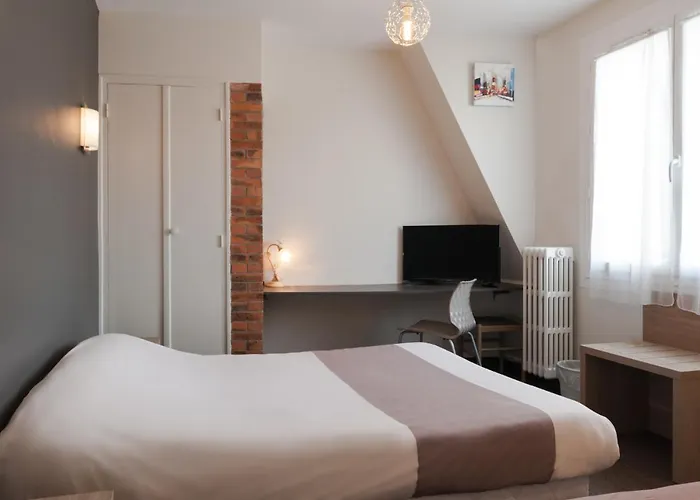 Hotel The Originals City, Le Savoy, 3*